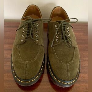 Dr Martens Men’s 7 Green Suede Shoes